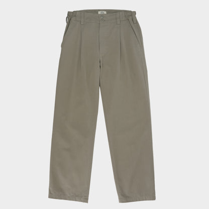Cotton Twill Relaxed Pleated Trouser in Stone