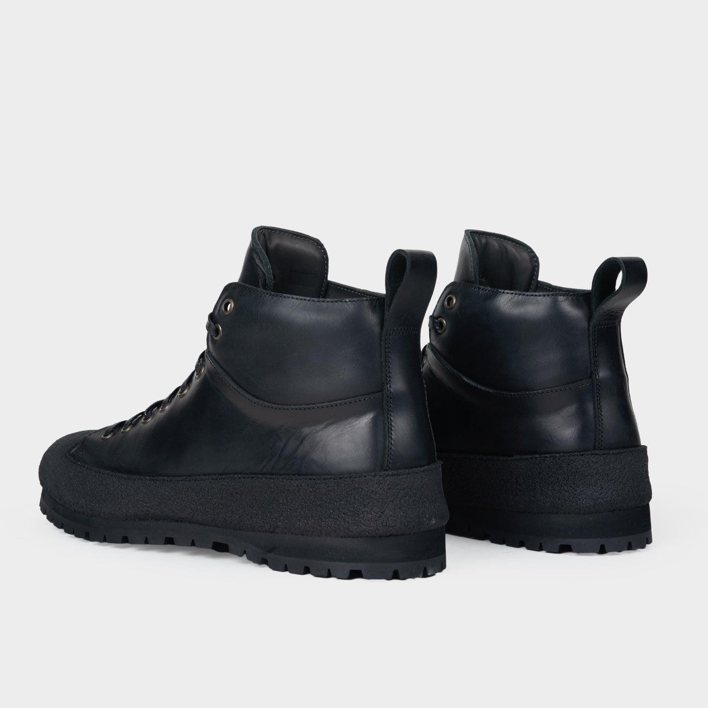 Calfskin Gardening Boots in Black