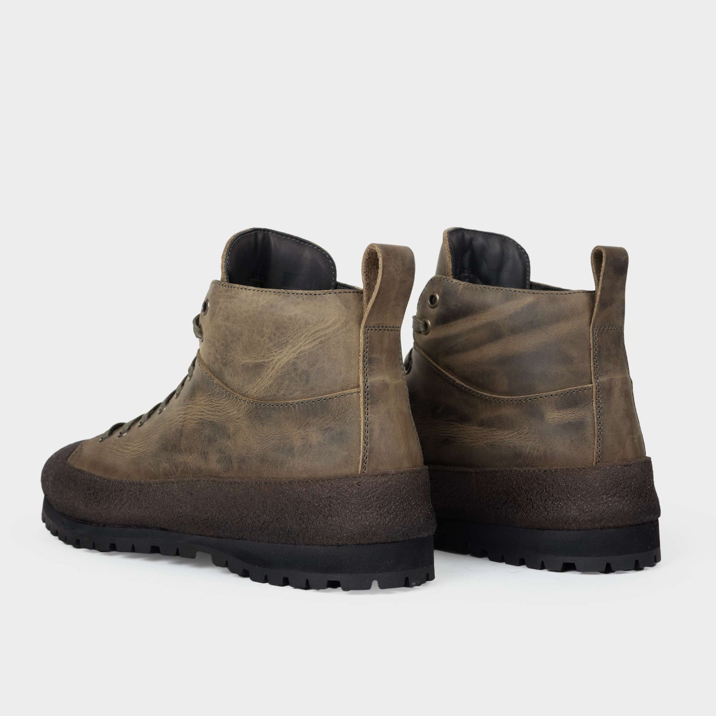 Calfskin Gardening Boots in Olive