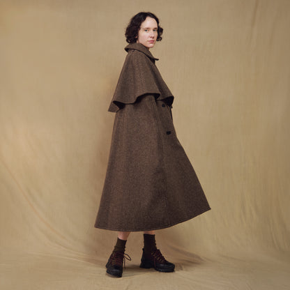Le Laboureur French Wool Shepherd’s Cape in Walnut