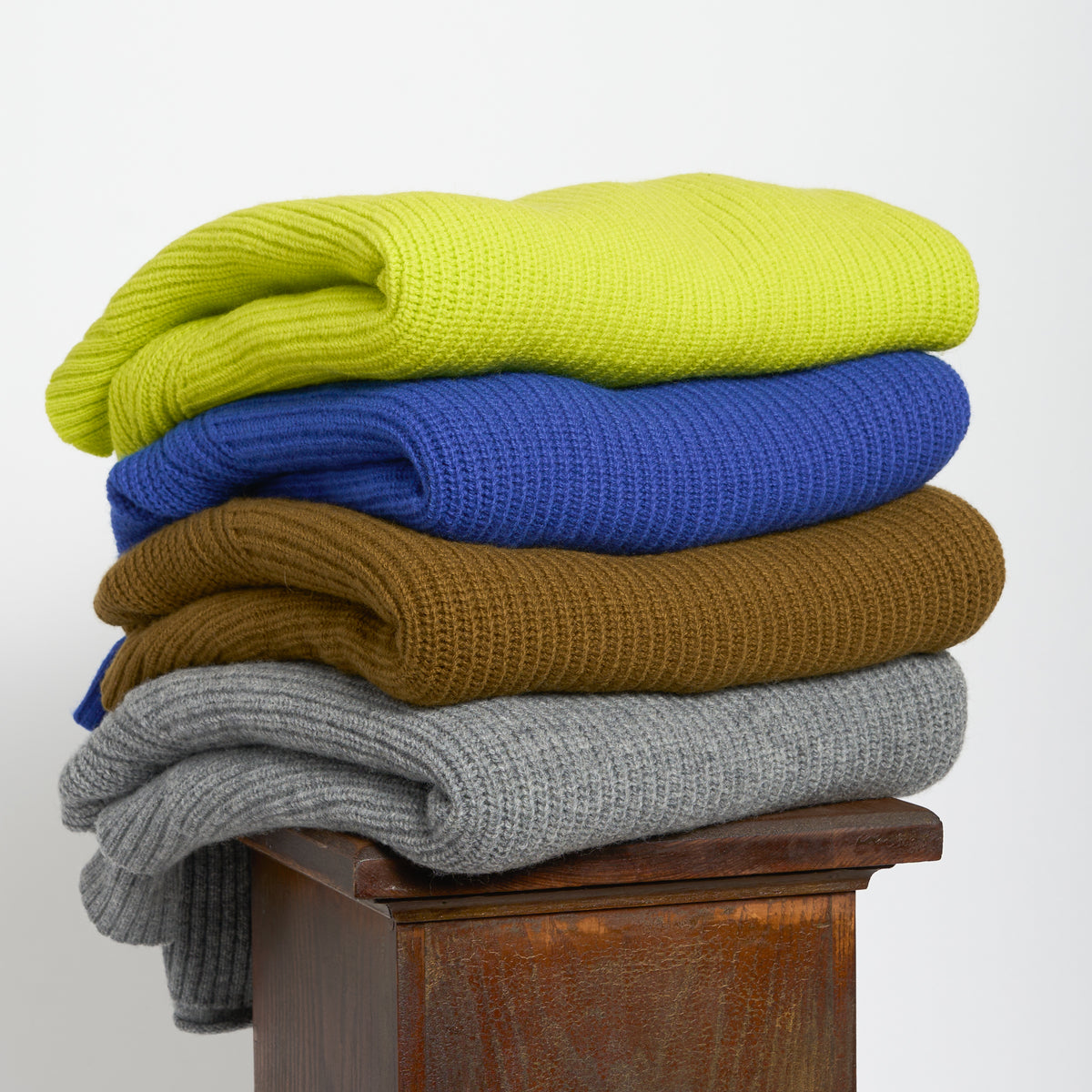 Merino Wool Funnel Neck Sweater in Heather Grey