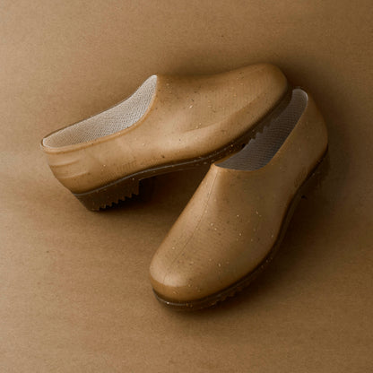 French Recycled Hemp Garden Clogs in Sepia