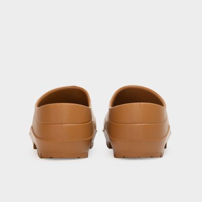 Italian Garden Clogs in Wheat