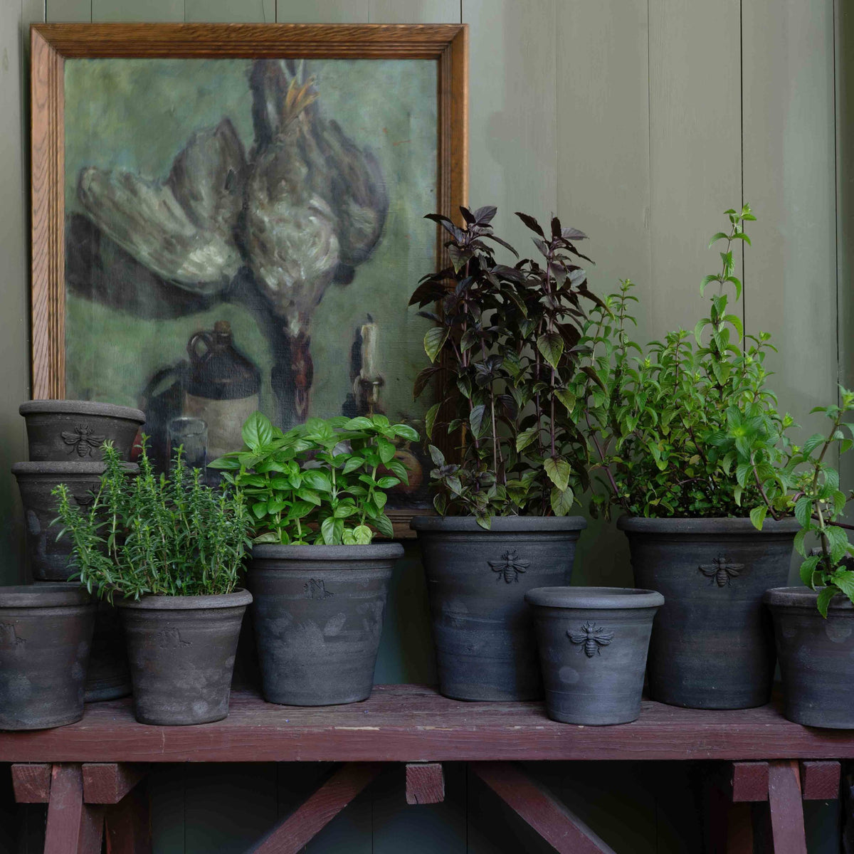 (Waitlist) Gardenheir X Seibert & Rice Terra Cotta Bee Pot in Black